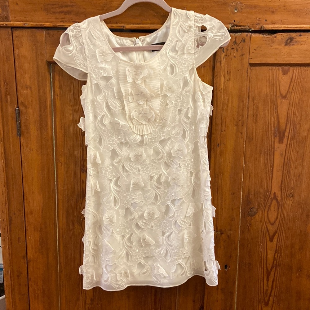 BCBG MAXAZRIA cocktail dress size 0.